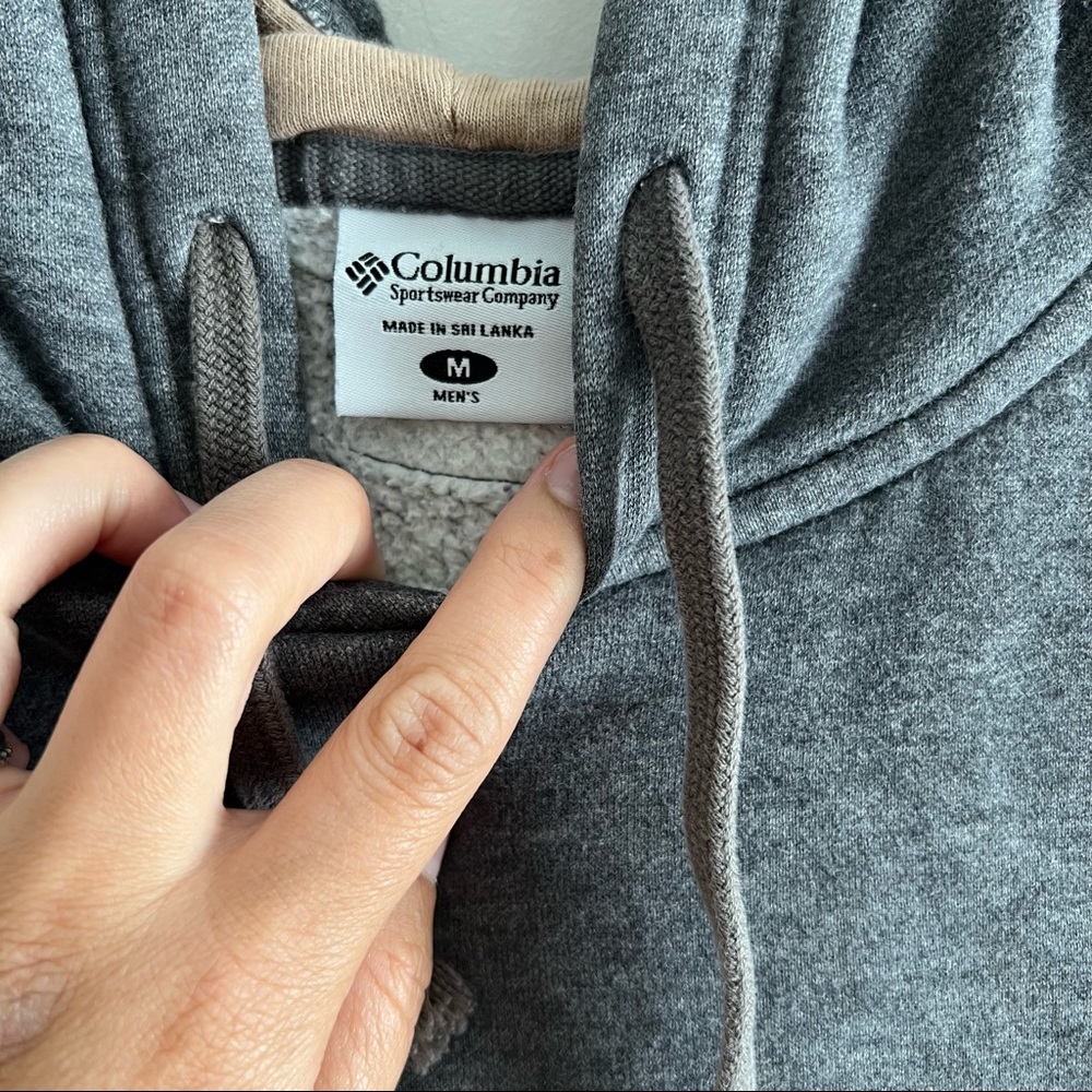 Columbia Hoodie - Picture 5 of 7